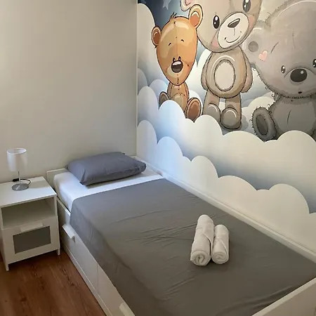 Apartman “jelin Dvor” 3+2, Bacvice, Split