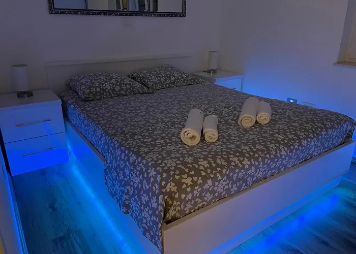 “jelin Dvor” 3+2, Bacvice, Apartment Split