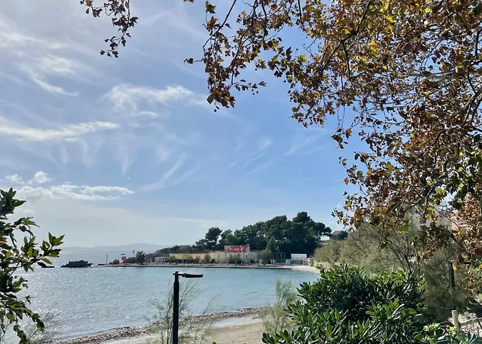 Apartment “jelin Dvor” 3+2, Bacvice,