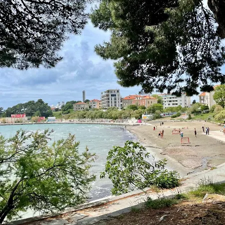 “jelin Dvor” 3+2, Bacvice, Спліт