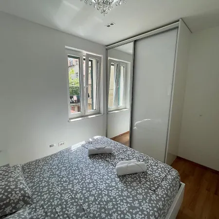 “jelin Dvor” 3+2, Bacvice, Apartman Split