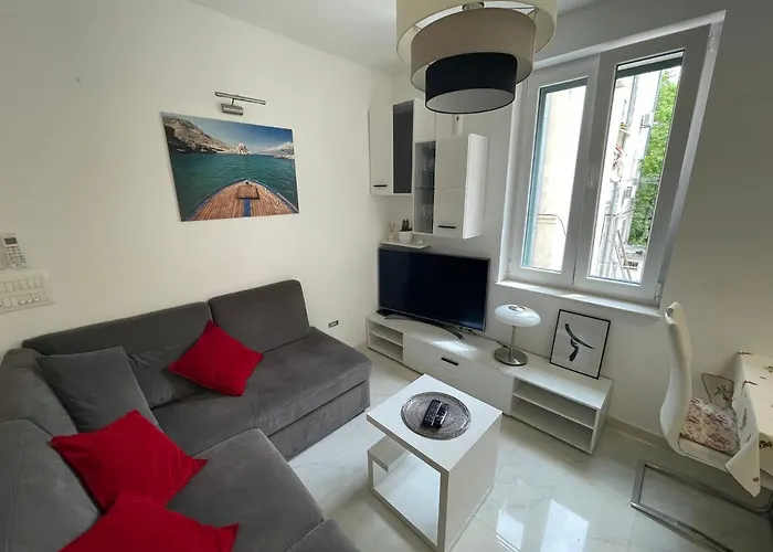 “jelin Dvor” 3+2, Bacvice,